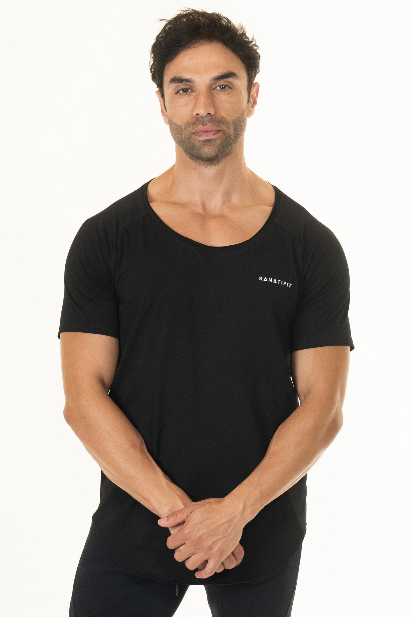 Men’s Scoop Tee