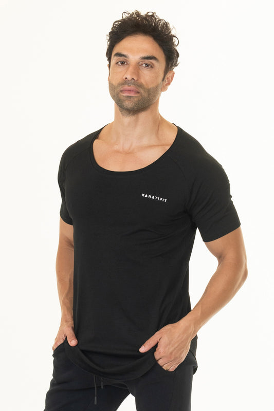 Men’s Scoop Tee